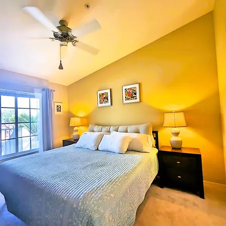 Spacious Golf Club Condo, Membership Available!